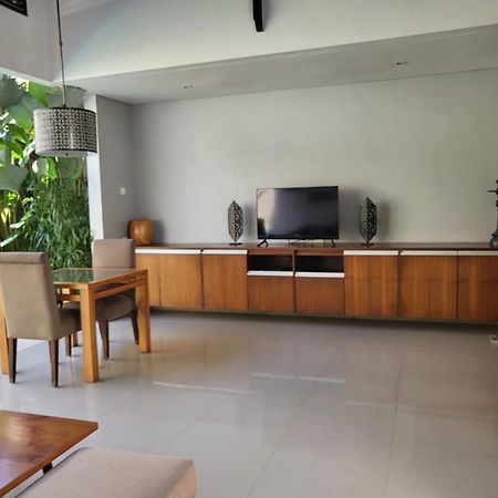 Pradha Villas Seminyak מראה חיצוני תמונה