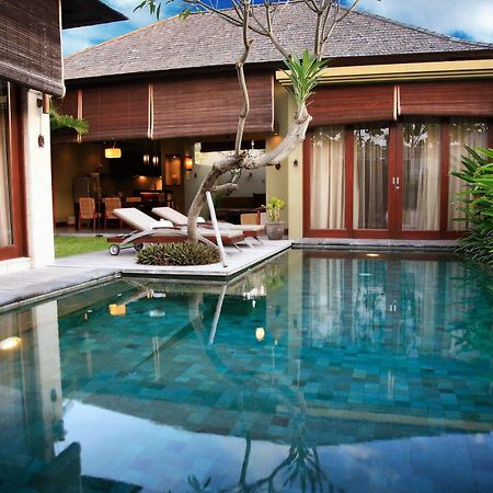 Pradha Villas Seminyak מראה חיצוני תמונה