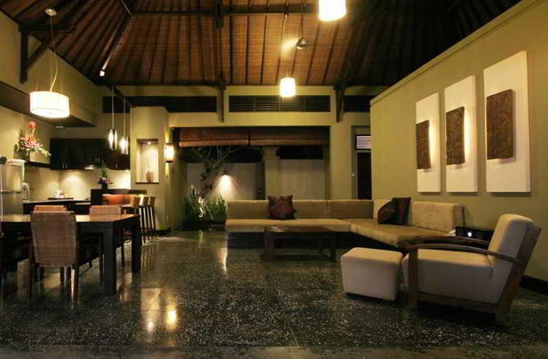Pradha Villas Seminyak מראה חיצוני תמונה
