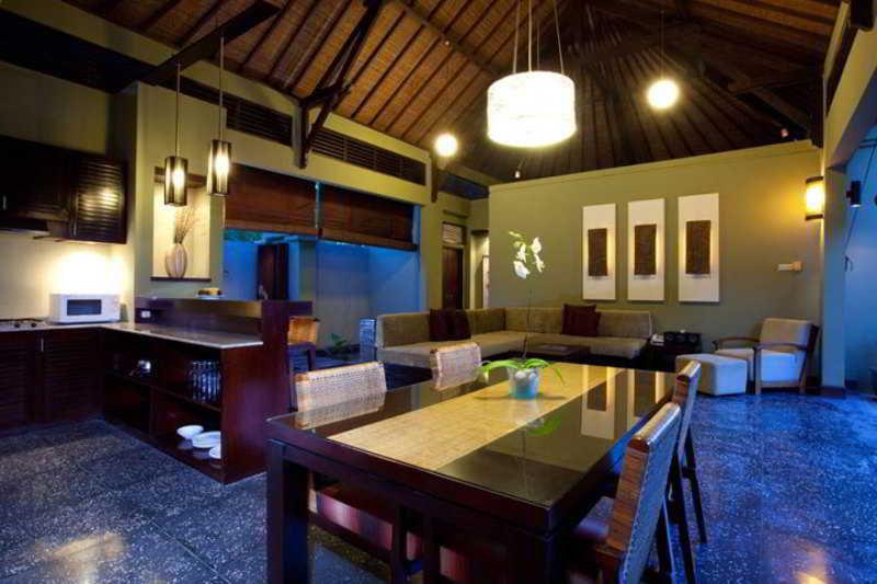 Pradha Villas Seminyak מראה חיצוני תמונה