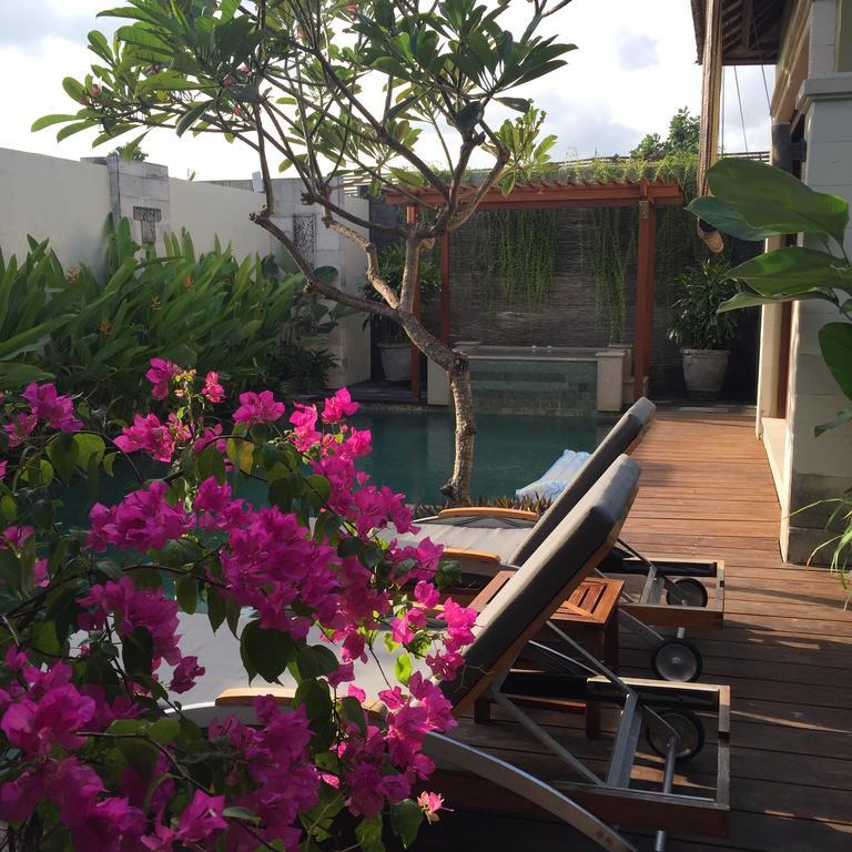 Pradha Villas Seminyak מראה חיצוני תמונה