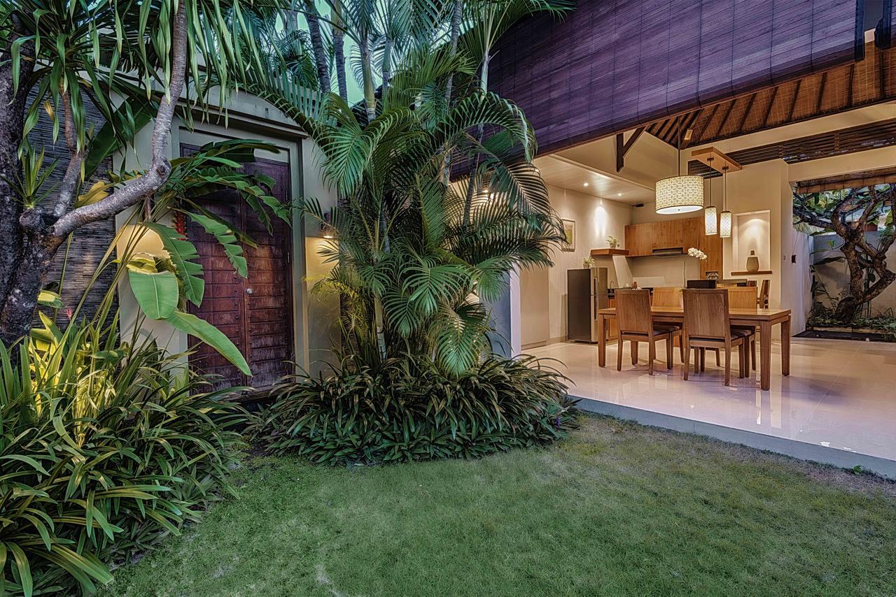 Pradha Villas Seminyak מראה חיצוני תמונה