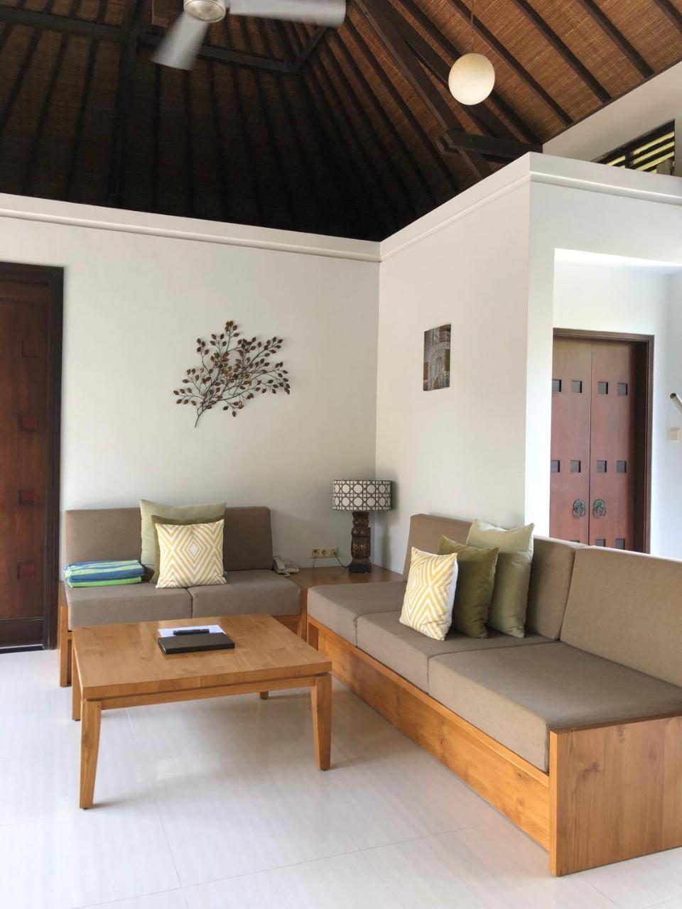 Pradha Villas Seminyak מראה חיצוני תמונה
